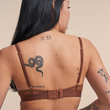 Product gallery. Select Image Cocoa