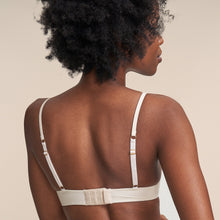 Product gallery. Select Image White Smoke